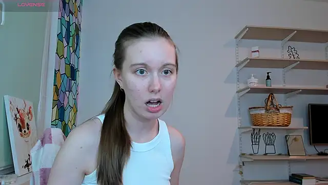 Snapshot of Peggy_Beauty chatting on October 2025 09:48:02 PM Peggy Beauty online show from October 2025 09:48:02 PM