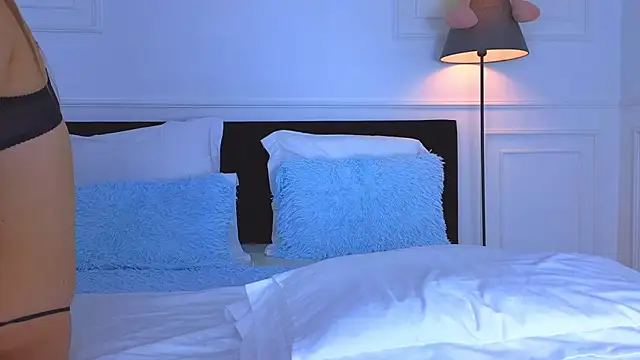 NicoleMarani online show from December 2024 02:30:01 AM