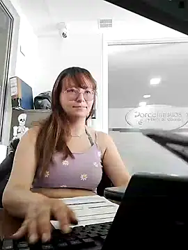 Snapshot of ERIS666 chatting on January 2025 01:22:01 PM ERIS666 online show from January 2025 01:22:01 PM