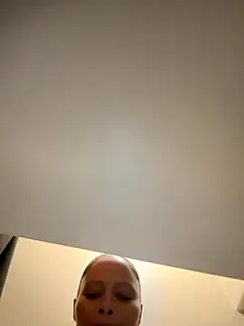 Neelo-Smith online show from November 2025 04:02:02 AM