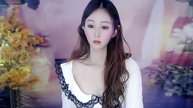 Aimee-520 online show from December 2024 01:30:02 PM