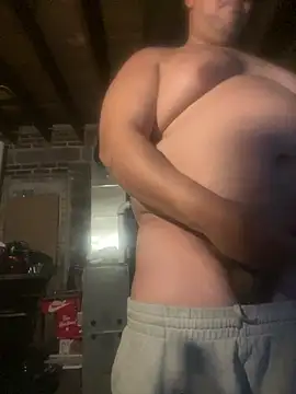 Snapshot of bigzae82 chatting on January 2025 08:10:02 AM bigzae82 online show from January 2025 08:10:02 AM