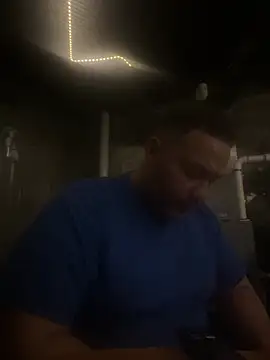 Snapshot of bigzae82 chatting on January 2025 07:54:01 AM bigzae82 online show from January 2025 07:54:01 AM