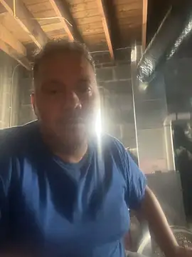 Snapshot of bigzae82 chatting on January 2025 07:07:02 PM bigzae82 online show from January 2025 07:07:02 PM