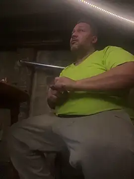 Snapshot of bigzae82 chatting on March 2025 09:29:01 AM bigzae82 online show from March 2025 09:29:01 AM