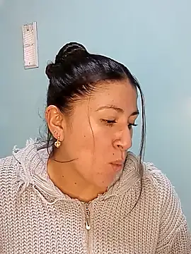 nammy  dirtyhott online show from October 2025 04:29:01 PM