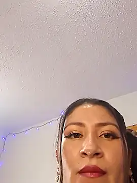 Snapshot of nammy__dirtyhott chatting on January 2026 02:43:02 PM nammy dirtyhott online show from January 2026 02:43:02 PM