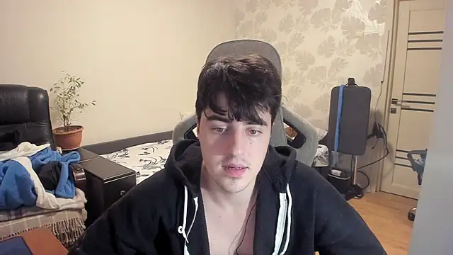 Knuckles17 online show from December 2025 01:54:02 AM