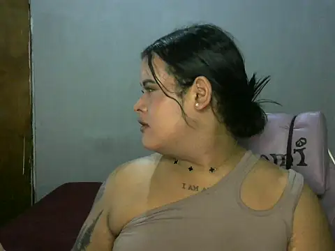 Snapshot of antonellasex1998 chatting on April 2026 03:28:01 AM antonellasex1998 online show from April 2026 03:28:01 AM