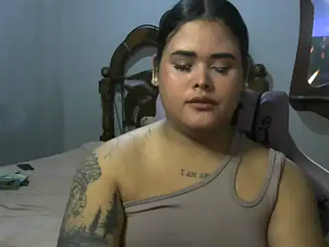 Snapshot of antonellasex1998 chatting on April 2026 01:53:01 AM antonellasex1998 online show from April 2026 01:53:01 AM