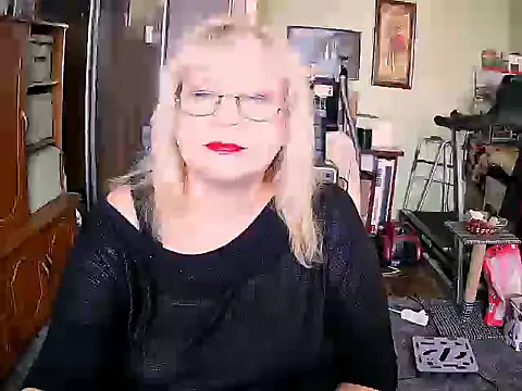 LOLA8888 online show from September 2025 10:42:02 AM