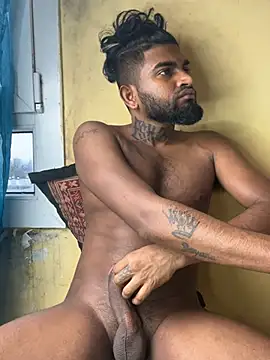 Snapshot of TiltedTen chatting on February 2025 08:06:02 AM TiltedTen online show from February 2025 08:06:02 AM