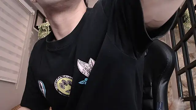 Snapshot of alexgiraldo_ chatting on January 2025 11:19:02 AM alexgiraldo online show from January 2025 11:19:02 AM