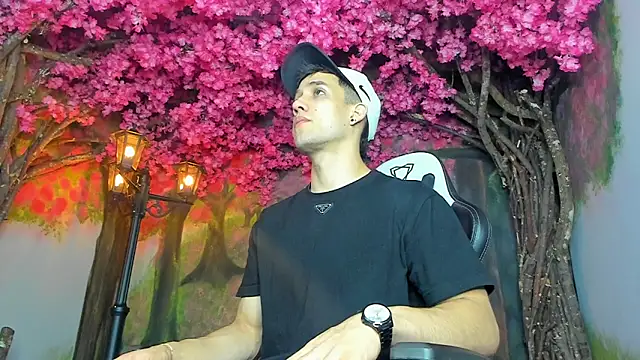 Snapshot of alexgiraldo_ chatting on January 2025 11:13:02 AM alexgiraldo online show from January 2025 11:13:02 AM