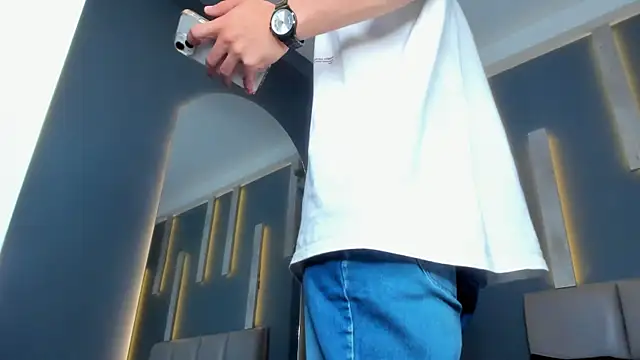 Snapshot of alexgiraldo_ chatting on February 2025 02:34:02 PM alexgiraldo online show from February 2025 02:34:02 PM