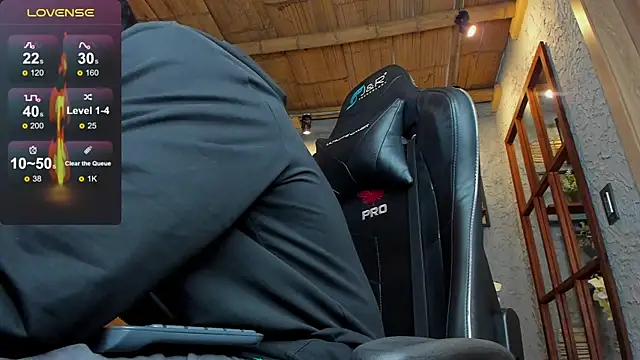 Snapshot of alexgiraldo_ chatting on February 2025 02:19:02 PM alexgiraldo online show from February 2025 02:19:02 PM