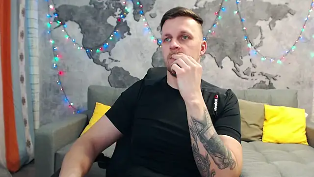 Snapshot of VikingChrisss chatting on January 2025 10:27:02 AM VikingChrisss online show from January 2025 10:27:02 AM