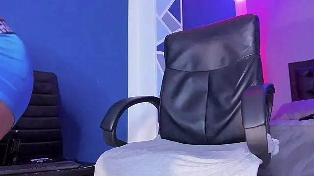 alex oficial online show from March 2025 05:31:01 AM