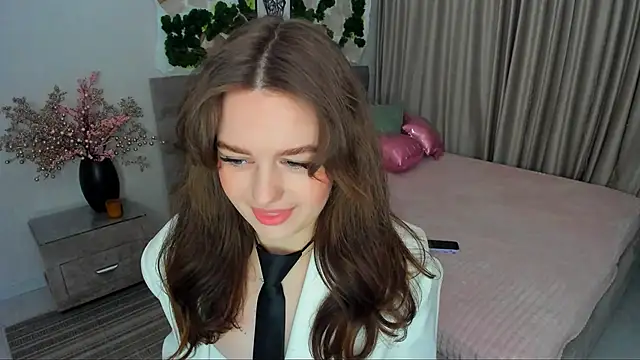 MiracleCurly online show from March 2025 11:05:01 PM