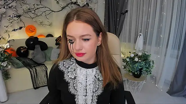 MiracleCurly online show from October 2025 04:41:01 PM