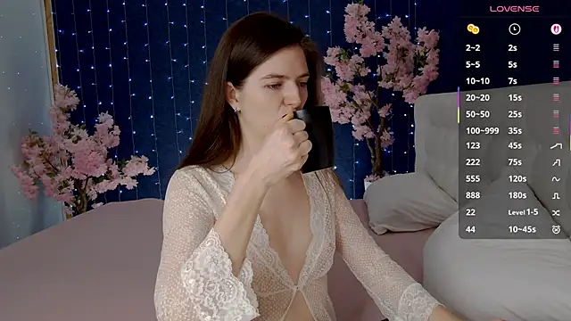 -Mirror-Girl- online show from November 2025 04:46:02 AM