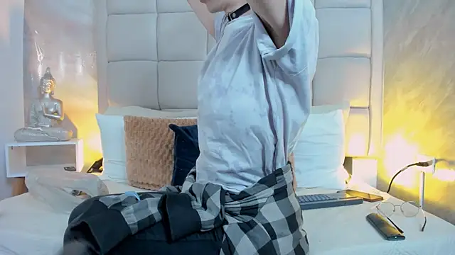 Hecatee 77 online show from September 2025 07:46:02 PM