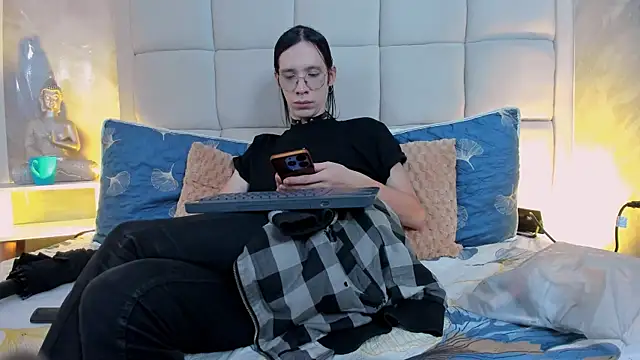 Hecatee 77 online show from October 2025 07:59:01 PM