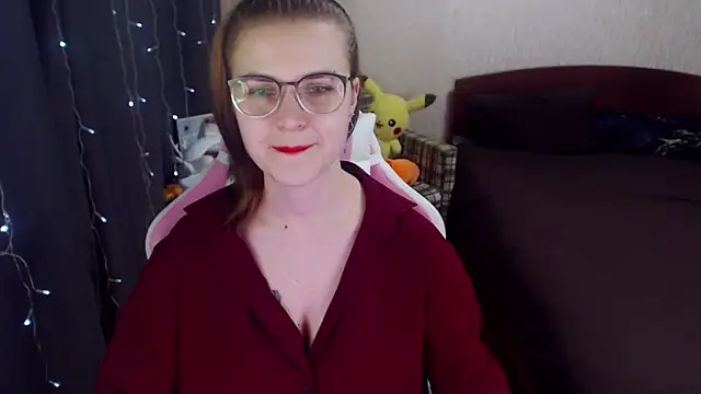 Snapshot of MissBrightShine chatting on February 2025 03:56:02 PM MissBrightShine online show from February 2025 03:56:02 PM