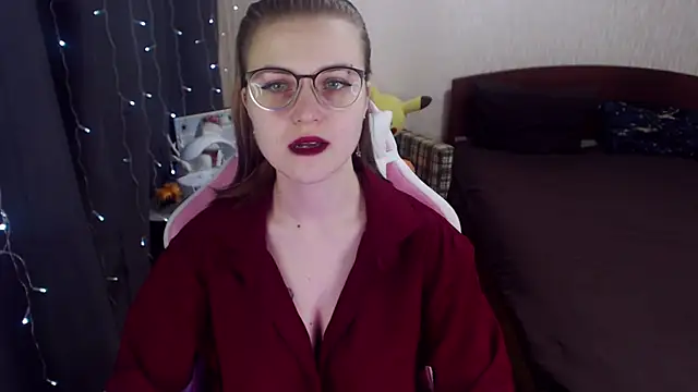 Snapshot of MissBrightShine chatting on February 2025 09:45:01 AM MissBrightShine online show from February 2025 09:45:01 AM