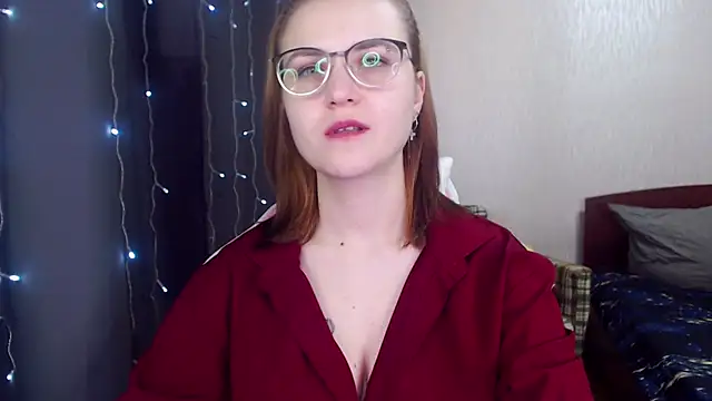 Snapshot of MissBrightShine chatting on February 2025 01:16:01 PM MissBrightShine online show from February 2025 01:16:01 PM