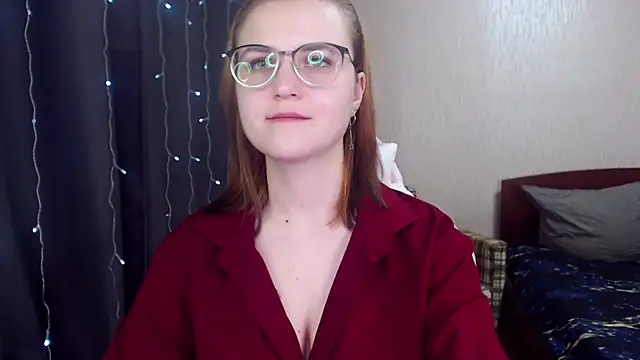 Snapshot of MissBrightShine chatting on February 2025 04:21:02 PM MissBrightShine online show from February 2025 04:21:02 PM