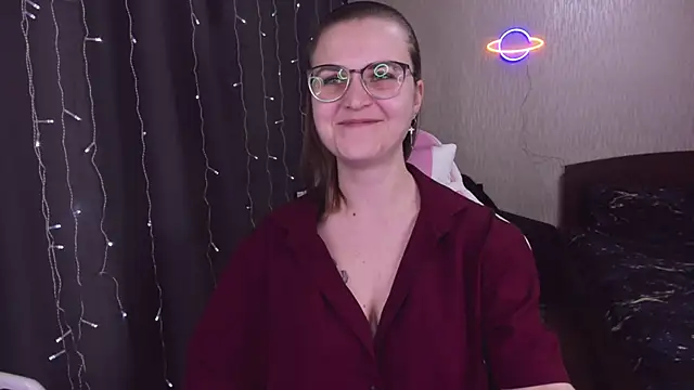 Snapshot of MissBrightShine chatting on February 2025 04:14:02 PM MissBrightShine online show from February 2025 04:14:02 PM