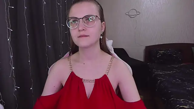 Snapshot of MissBrightShine chatting on March 2025 02:10:02 PM MissBrightShine online show from March 2025 02:10:02 PM