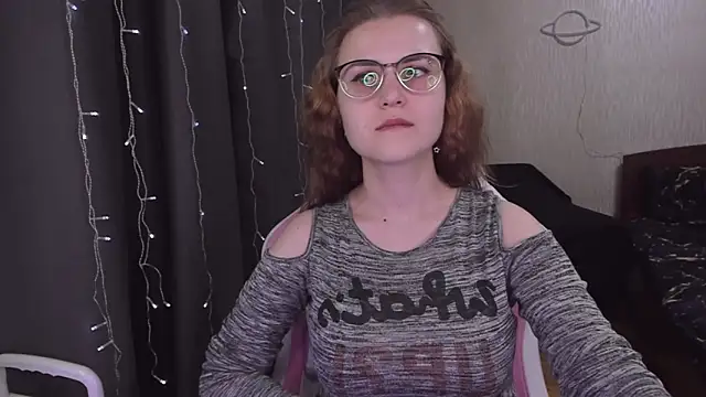 Snapshot of MissBrightShine chatting on March 2025 03:29:02 PM MissBrightShine online show from March 2025 03:29:02 PM