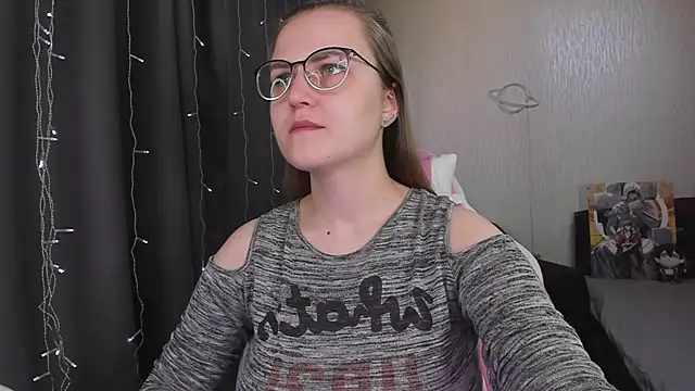 MissBrightShine online show from February 2026 11:08:02 AM