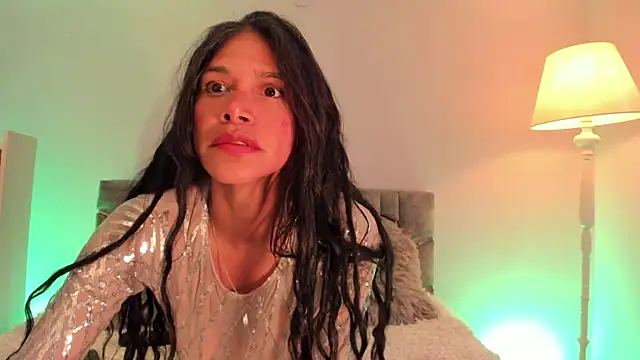  aish a  online show from February 2025 08:42:01 PM