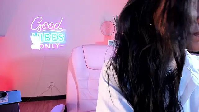  aish a  online show from September 2025 12:17:02 PM