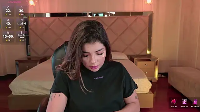 Snapshot of LisaMonroe_ chatting on March 2026 08:37:02 PM LisaMonroe online show from March 2026 08:37:02 PM