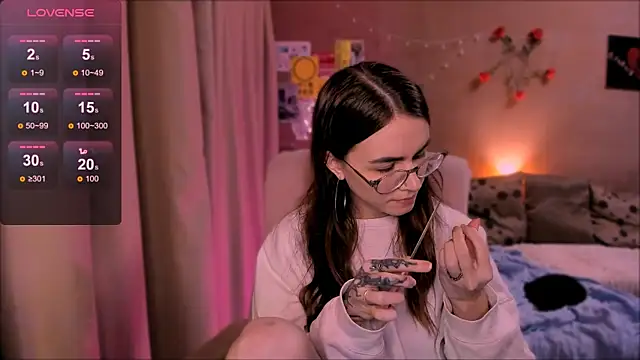 Snapshot of _selectrra chatting on April 2026 08:33:02 PM selectrra online show from April 2026 08:33:02 PM