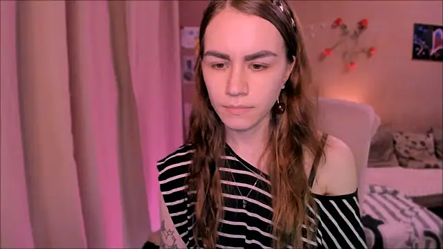 Snapshot of _selectrra chatting on June 2026 05:35:01 PM selectrra online show from June 2026 05:35:01 PM