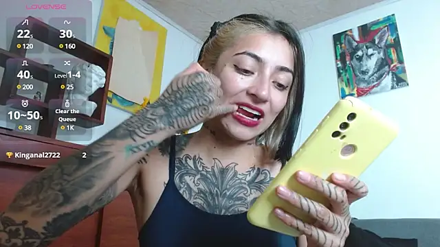 Snapshot of ZoeBakers_ chatting on February 2025 05:01:02 PM ZoeBakers online show from February 2025 05:01:02 PM