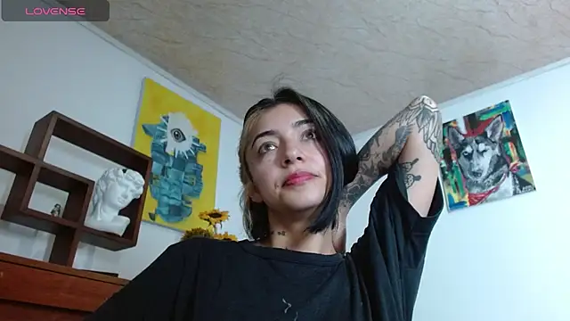 Snapshot of ZoeBakers_ chatting on February 2025 02:16:02 PM ZoeBakers online show from February 2025 02:16:02 PM