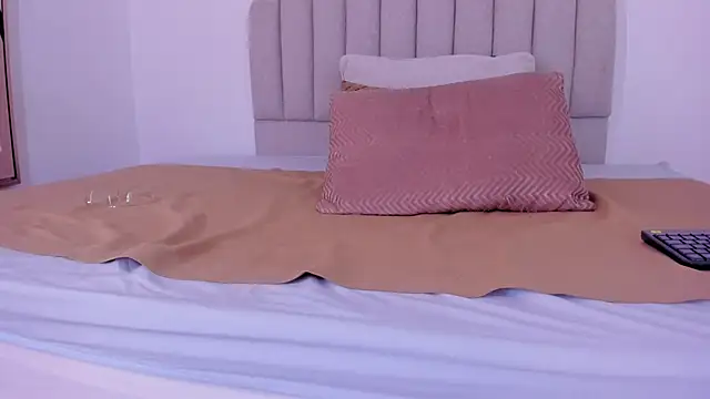 sarita duque online show from September 2025 11:59:01 AM