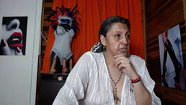 merlyna goldens online show from February 2025 03:01:01 AM