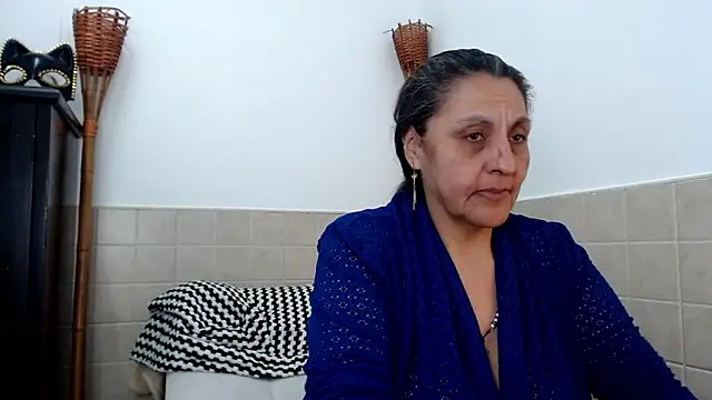 merlyna goldens online show from March 2025 03:09:02 AM