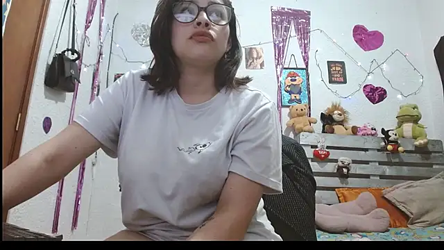 Saray extrovert  online show from December 2024 06:15:01 AM