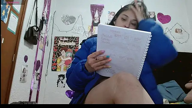 Saray extrovert  online show from March 2025 04:17:02 AM