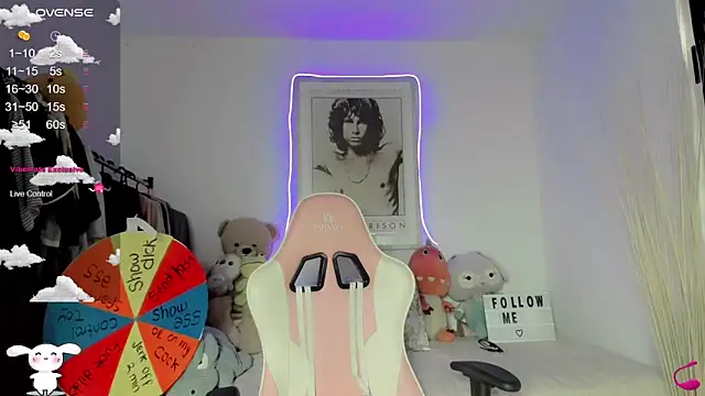 lucas cute online show from February 2025 03:41:02 PM