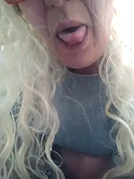 Impression222 online show from March 2025 04:10:01 PM