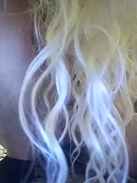 Impression222 online show from March 2025 01:06:02 PM